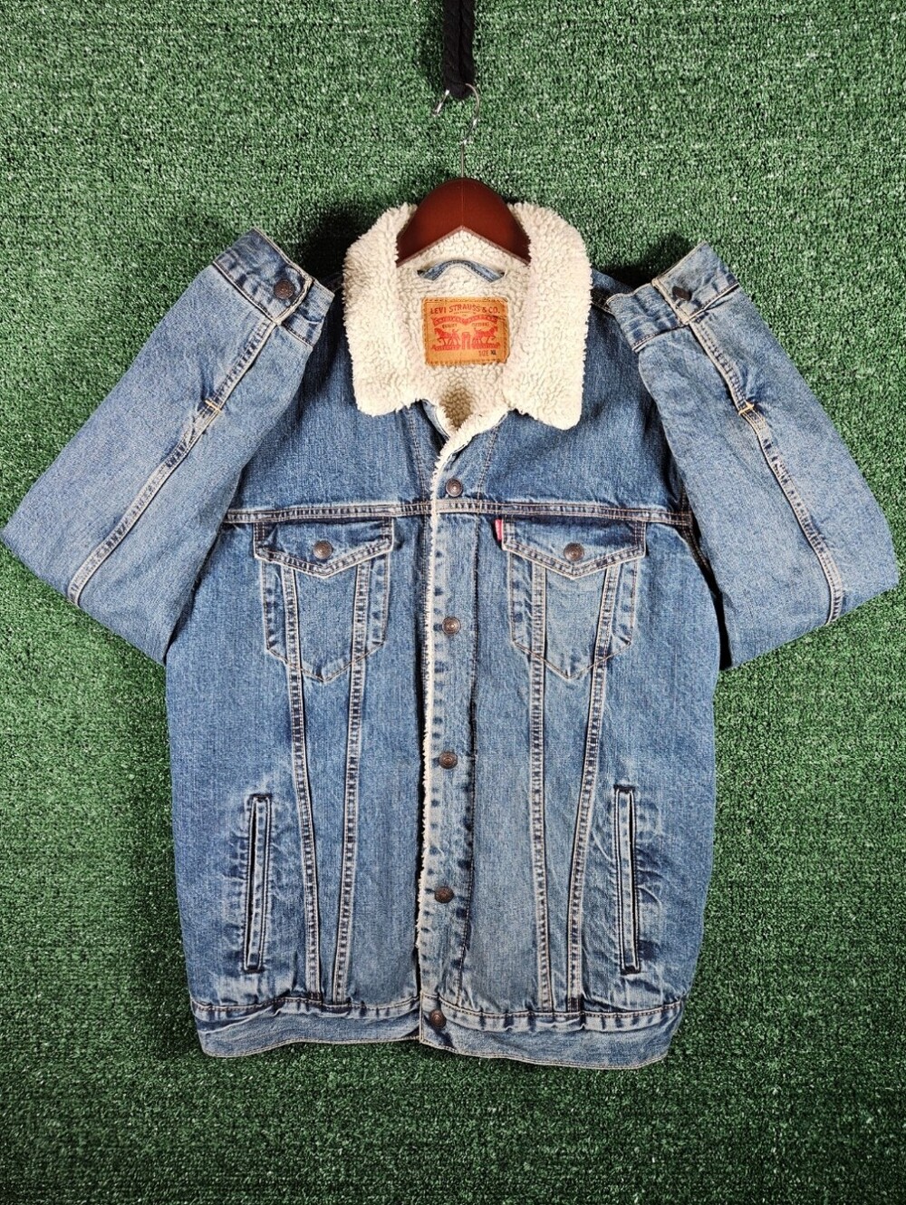 Levi's Strauss & Co. Denim Sherpa Trucker Blue Jean Jacket / Mens Size XL